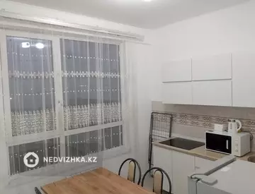 1-комнатная квартира, этаж 8 из 9, 43 м²