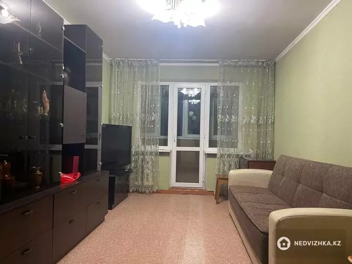 1-комнатная квартира, этаж 2 из 4, 33 м²