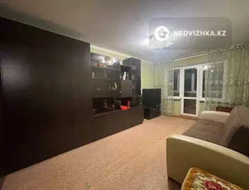 1-комнатная квартира, этаж 2 из 4, 33 м², миниатюра 4