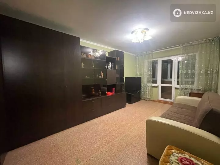 1-комнатная квартира, этаж 2 из 4, 33 м², фотография 4