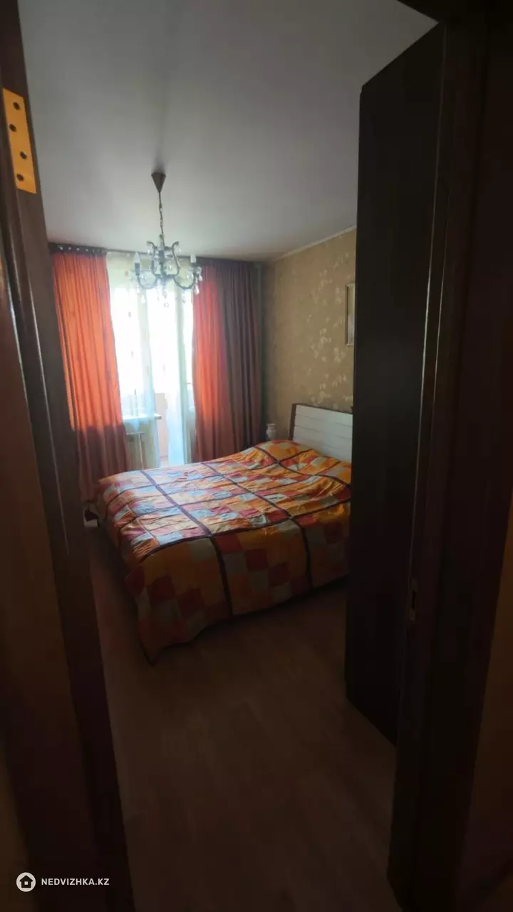 2-комнатная квартира, этаж 2 из 4, 54 м², фотография 4