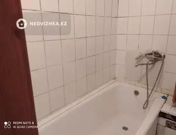 2-комнатная квартира, этаж 3 из 5, 66 м², миниатюра 7