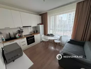 1-комнатная квартира, этаж 3 из 12, 40 м², миниатюра 1