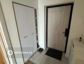 1-комнатная квартира, этаж 3 из 12, 40 м², миниатюра 4