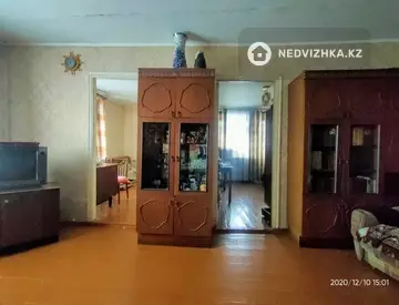 4-комнатная квартира, этаж 4 из 5, 63 м², миниатюра 6