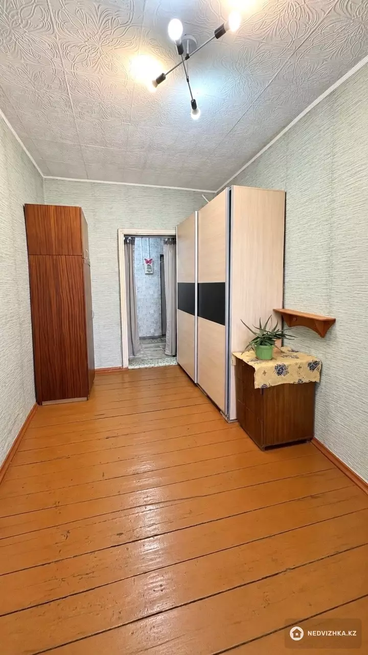 2-комнатная квартира, этаж 2 из 2, 46 м², фотография 4