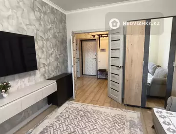 2-комнатная квартира, этаж 8 из 10, 60 м²