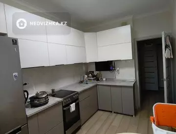 2-комнатная квартира, этаж 8 из 10, 60 м²