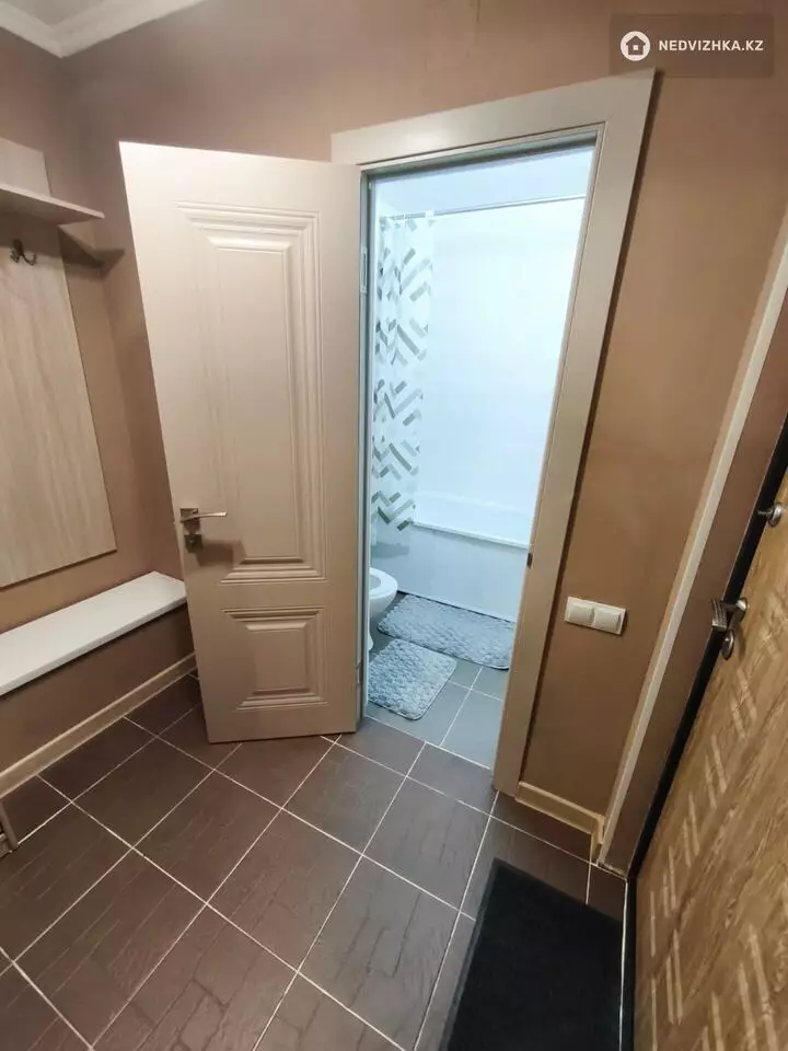 2-комнатная квартира, этаж 6 из 10, 46 м², На длительный срок, фотография 2