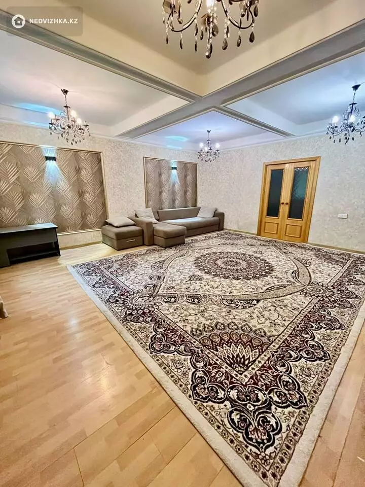 2-комнатная квартира, этаж 2 из 5, 90 м², фотография 3
