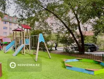 2-комнатная квартира, этаж 2 из 5, 90 м², миниатюра 8
