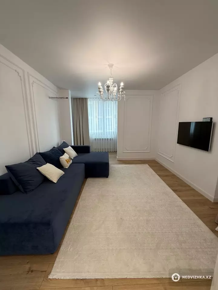 2-комнатная квартира, этаж 4 из 14, 61 м², фотография 2