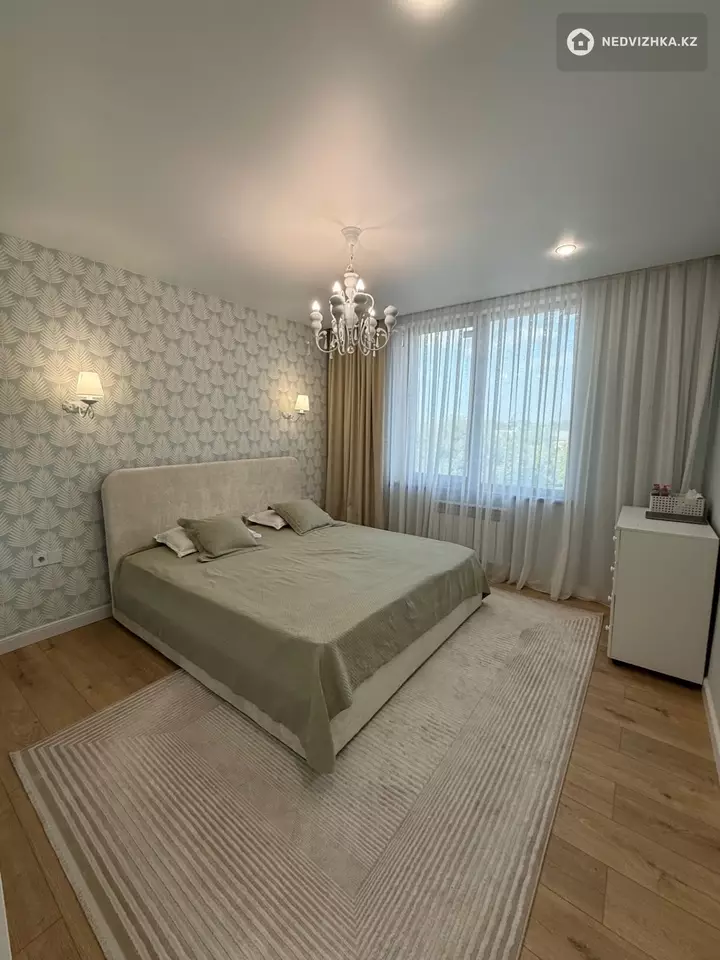 2-комнатная квартира, этаж 4 из 14, 61 м², фотография 3