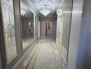 6-комнатный дом, 5 соток, 200 м², миниатюра 2