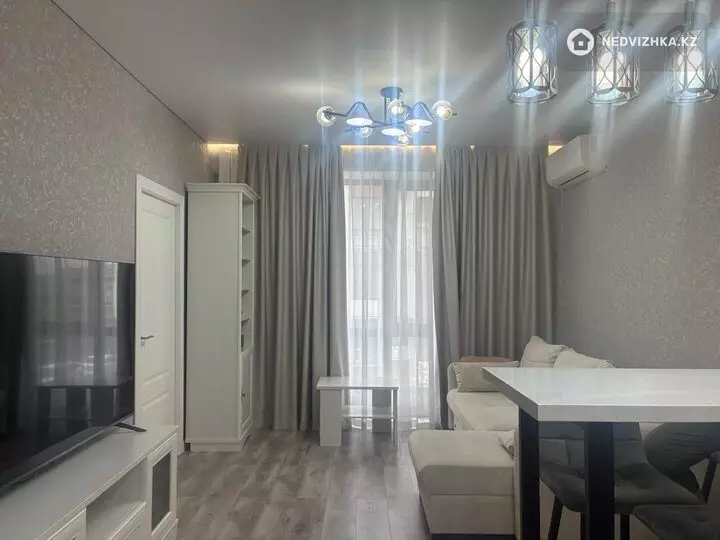 2-комнатная квартира, этаж 2 из 5, 49 м², фотография 2