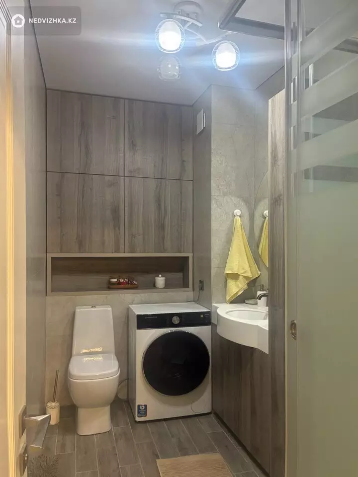 2-комнатная квартира, этаж 2 из 5, 49 м², фотография 3