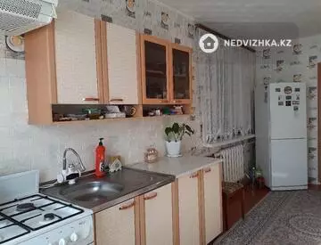 4-комнатная часть дома, 9 соток, 92 м²