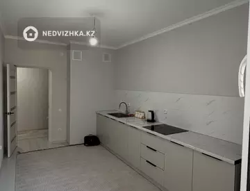 1-комнатная квартира, этаж 4 из 13, 42 м², миниатюра 4