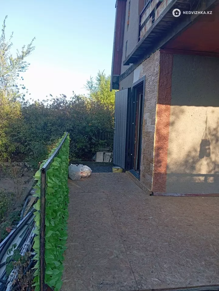 2-комнатная дача, 7 соток, 50 м², фотография 2
