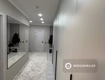 2-комнатная квартира, этаж 1 из 9, 73 м², миниатюра 10