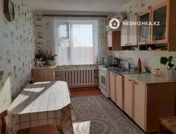 4-комнатная часть дома, 9 соток, 92 м²