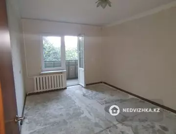 2-комнатная квартира, этаж 4 из 5, 43 м², миниатюра 1