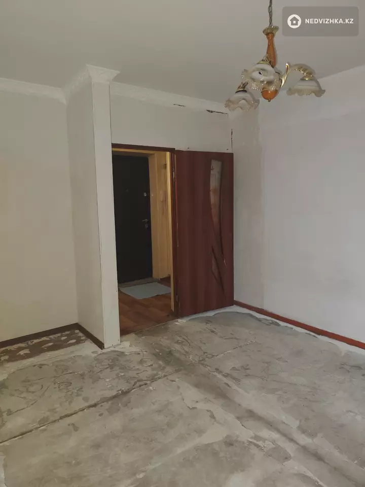 2-комнатная квартира, этаж 4 из 5, 43 м², фотография 4