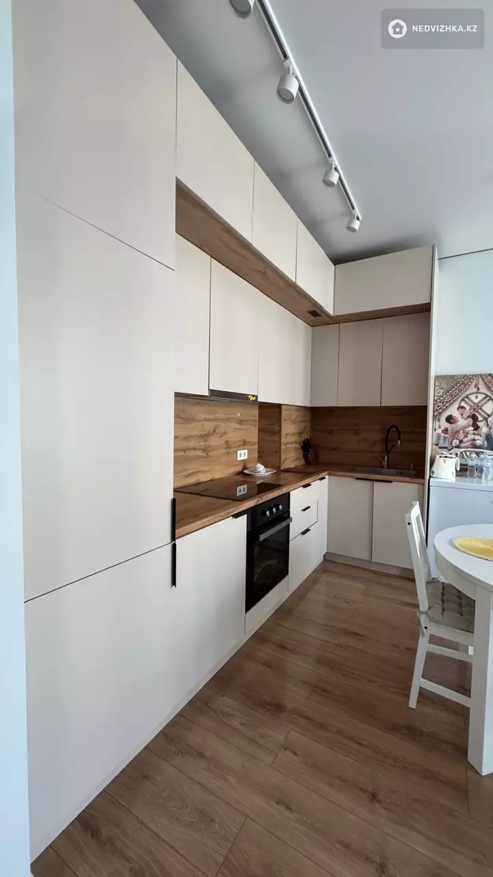 2-комнатная квартира, этаж 3 из 10, 50 м², фотография 3