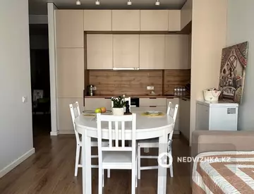 2-комнатная квартира, этаж 3 из 10, 50 м²