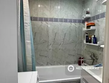 3-комнатная квартира, этаж 10 из 10, 68 м²