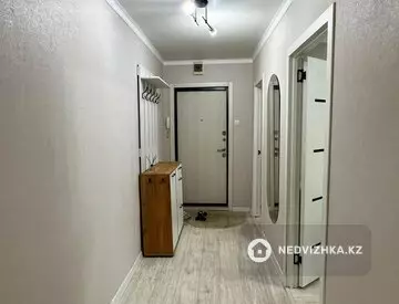 3-комнатная квартира, этаж 10 из 10, 68 м²