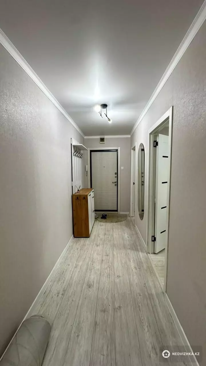 3-комнатная квартира, этаж 10 из 10, 68 м², фотография 2