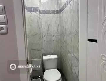 3-комнатная квартира, этаж 10 из 10, 68 м²