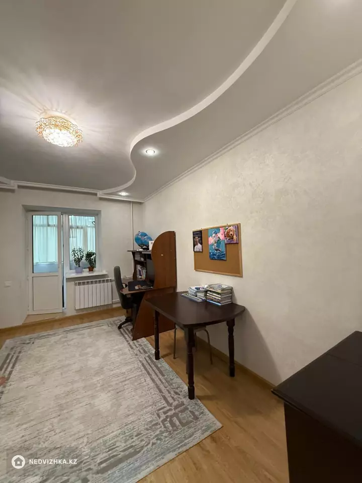 2-комнатная квартира, этаж 7 из 12, 68 м², фотография 3
