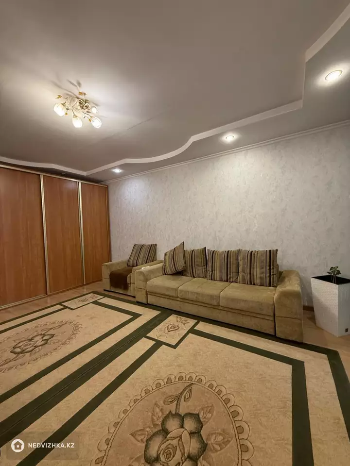 2-комнатная квартира, этаж 7 из 12, 68 м², фотография 4