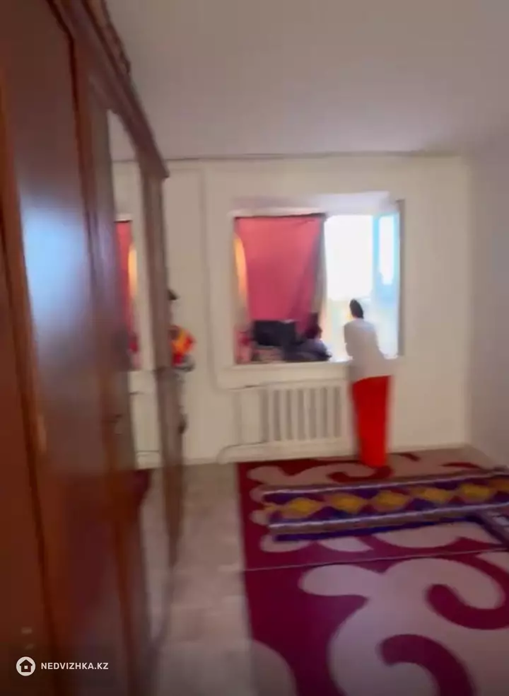 1-комнатная квартира, этаж 3 из 6, 35 м², фотография 3