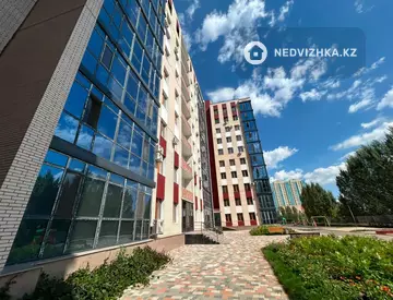 1-комнатная квартира, этаж 2 из 11, 32 м², миниатюра 1