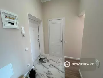 1-комнатная квартира, этаж 2 из 11, 32 м², миниатюра 8