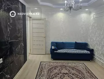 3-комнатная квартира, этаж 4 из 5, 60 м², Посуточно, миниатюра 2