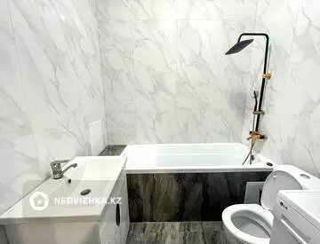 1-комнатная квартира, этаж 8 из 10, 40 м², миниатюра 7