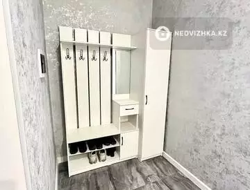 1-комнатная квартира, этаж 8 из 10, 40 м², миниатюра 8