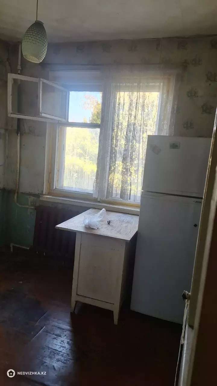 2-комнатная квартира, этаж 4 из 5, 46 м², фотография 5