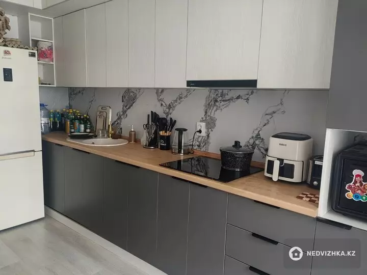 1-комнатная квартира, этаж 3 из 9, 42 м², фотография 3