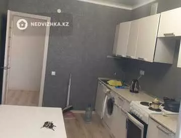 1-комнатная квартира, этаж 5 из 10, 43 м², На длительный срок, миниатюра 2