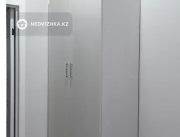 1-комнатная квартира, этаж 3 из 12, 47 м², На длительный срок, миниатюра 9