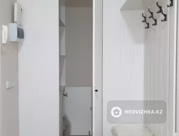 1-комнатная квартира, этаж 3 из 12, 47 м², На длительный срок, миниатюра 11