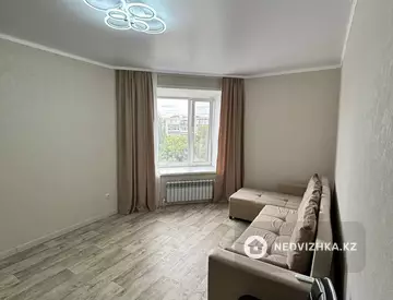2-комнатная квартира, этаж 4 из 9, 61 м²