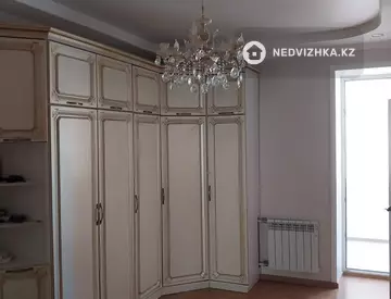 4-комнатная квартира, этаж 3 из 4, 134 м²