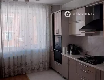 4-комнатная квартира, этаж 3 из 4, 134 м²