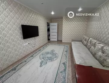 2-комнатная квартира, этаж 1 из 9, 53 м²